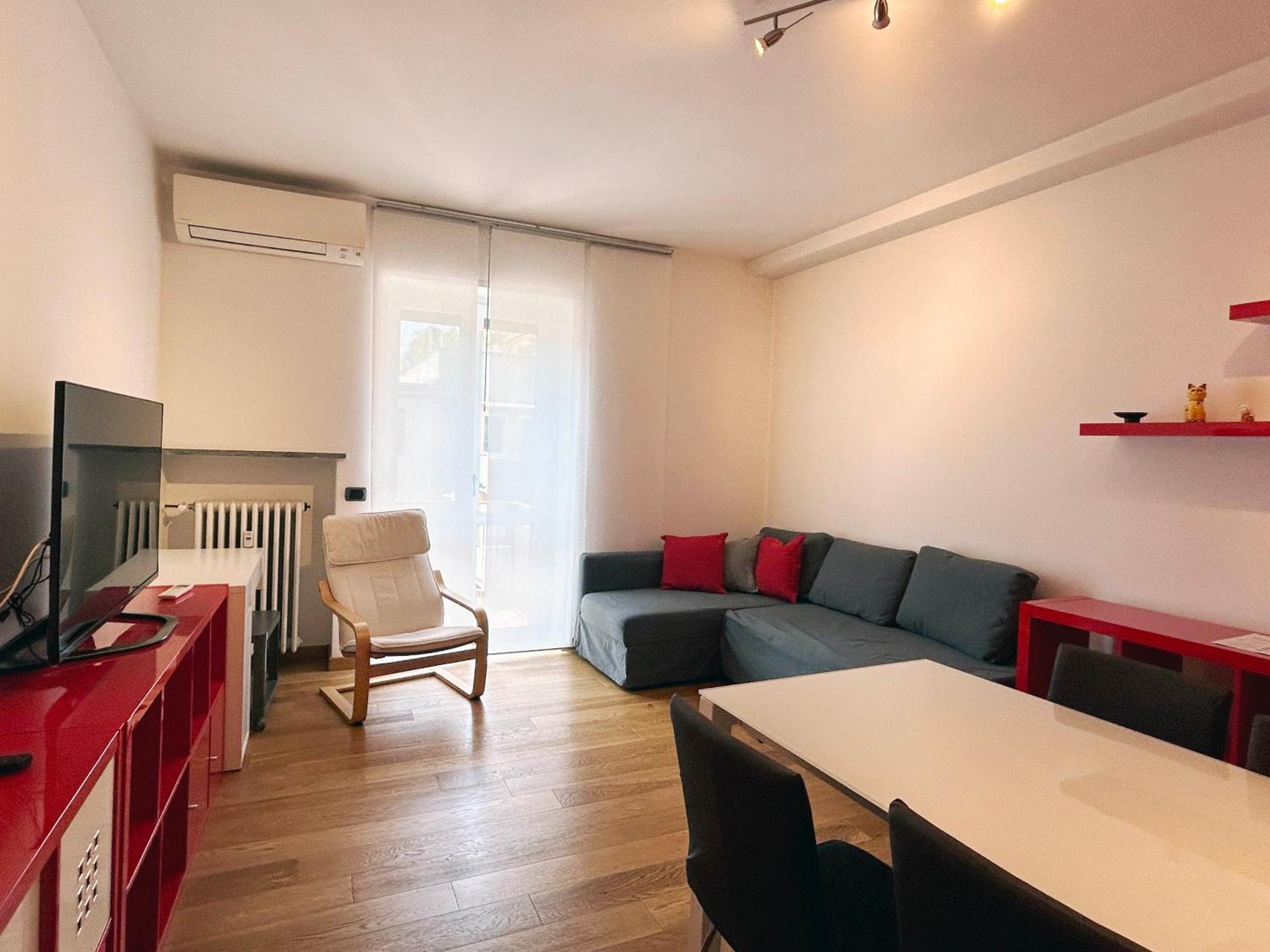 Comfortable Apartment In The Heart Of Lecco Ngoại thất bức ảnh