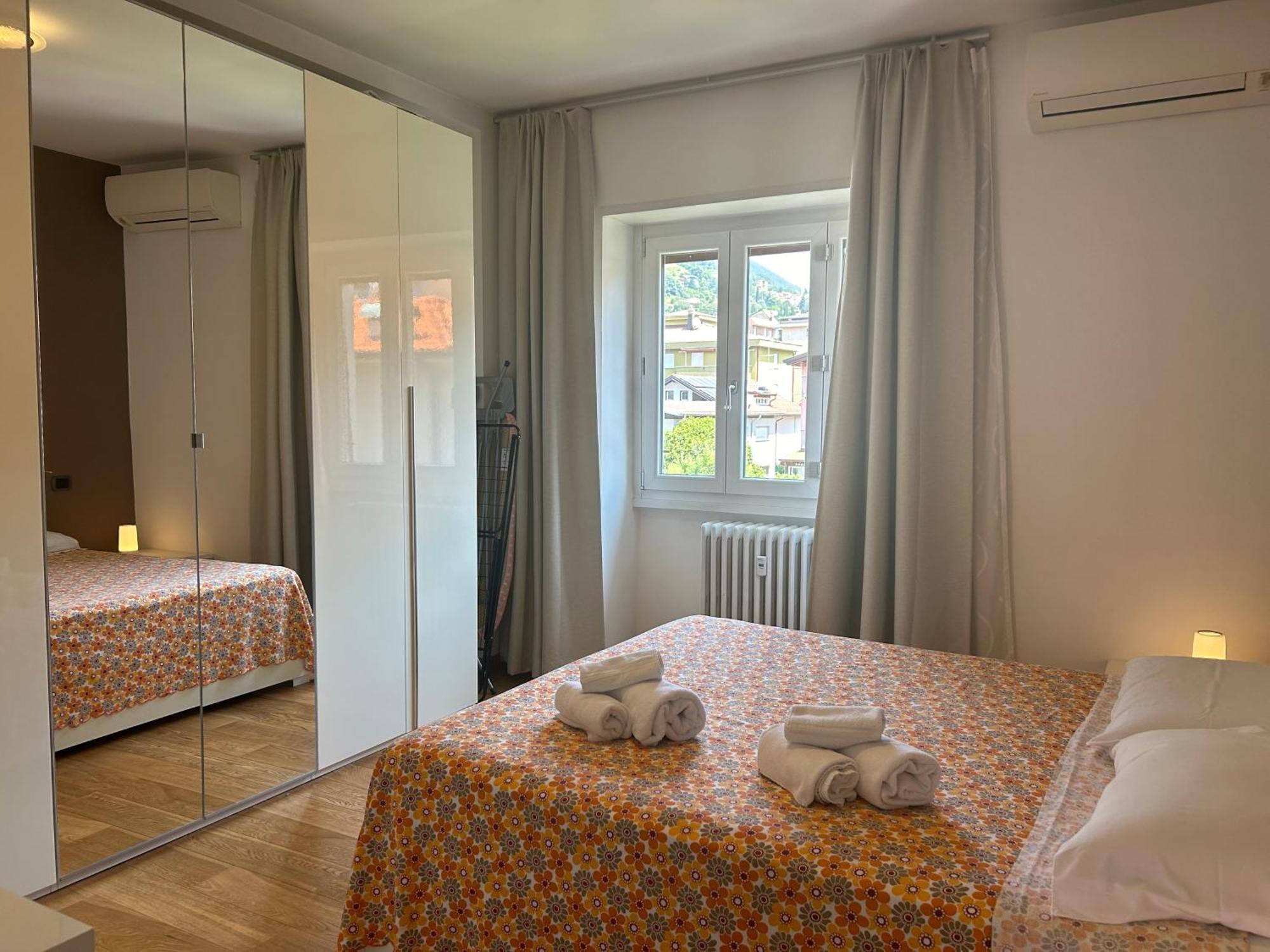 Comfortable Apartment In The Heart Of Lecco Ngoại thất bức ảnh