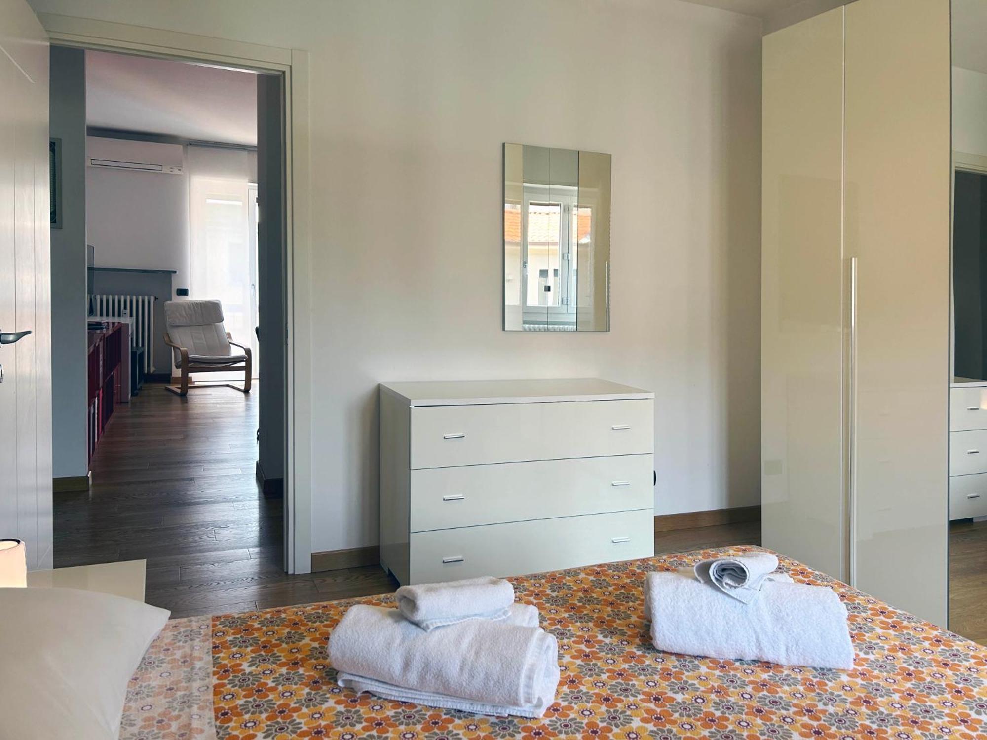 Comfortable Apartment In The Heart Of Lecco Ngoại thất bức ảnh